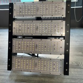 Pha LED chuyên dụng cho sân bóng Pickle ball, tennis, sân Golf, ...