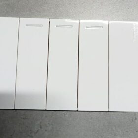 Công tắc 1 chiều màu trắng AvatarOn A Schneider