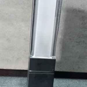 Đèn vách ngoài trời a/s vàng 50x50x270
