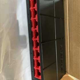 Switch 8 cổng 1Giga bits Internet