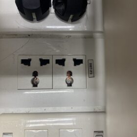 Ổ cắm đơn đa năng 10A, 1.5M Legrand