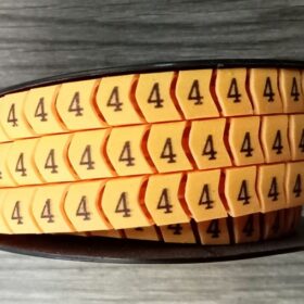 Cuộn cao su đánh số 4