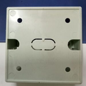 Đế âm vuông nông (75x75x39) Sino (132c/t)